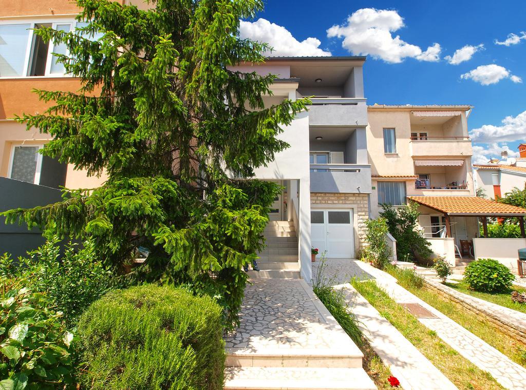 Apartments Nadija 1366 Pula Exterior photo